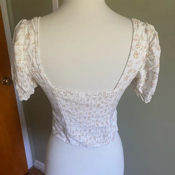 Urban Outfitters Prairie Style Floral Top - Picture 3 of 5